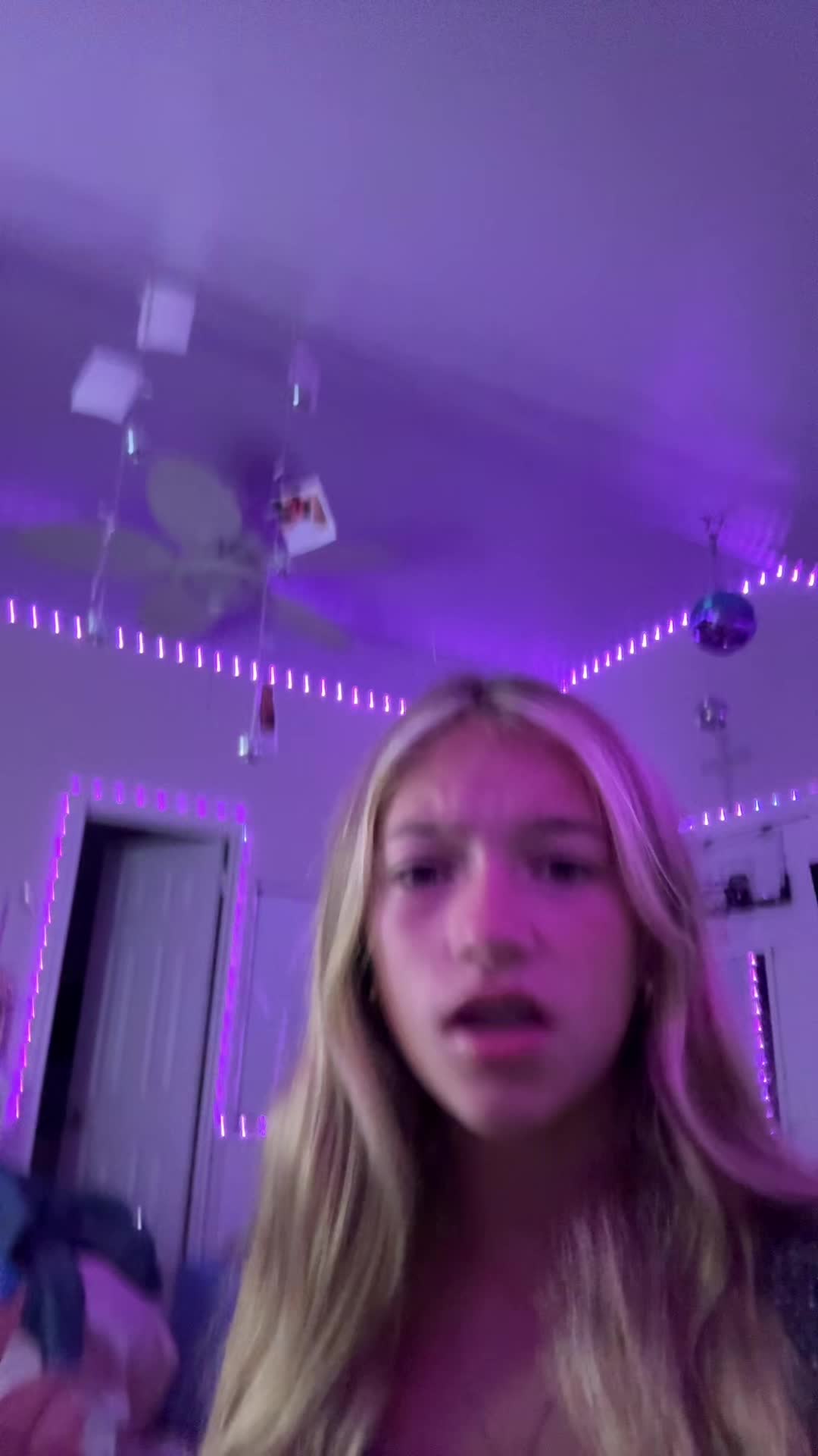 @Missbombastic
