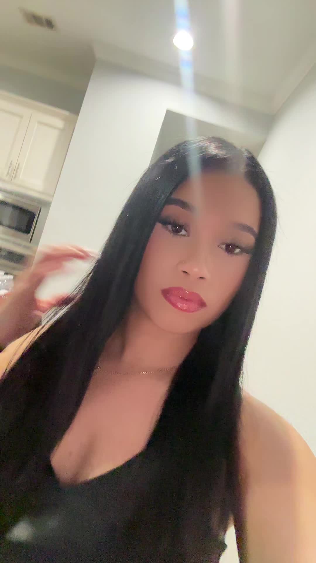 @itsqueennnmonicaa
