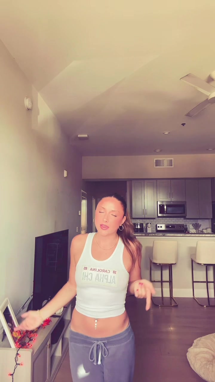 @Juliana😽