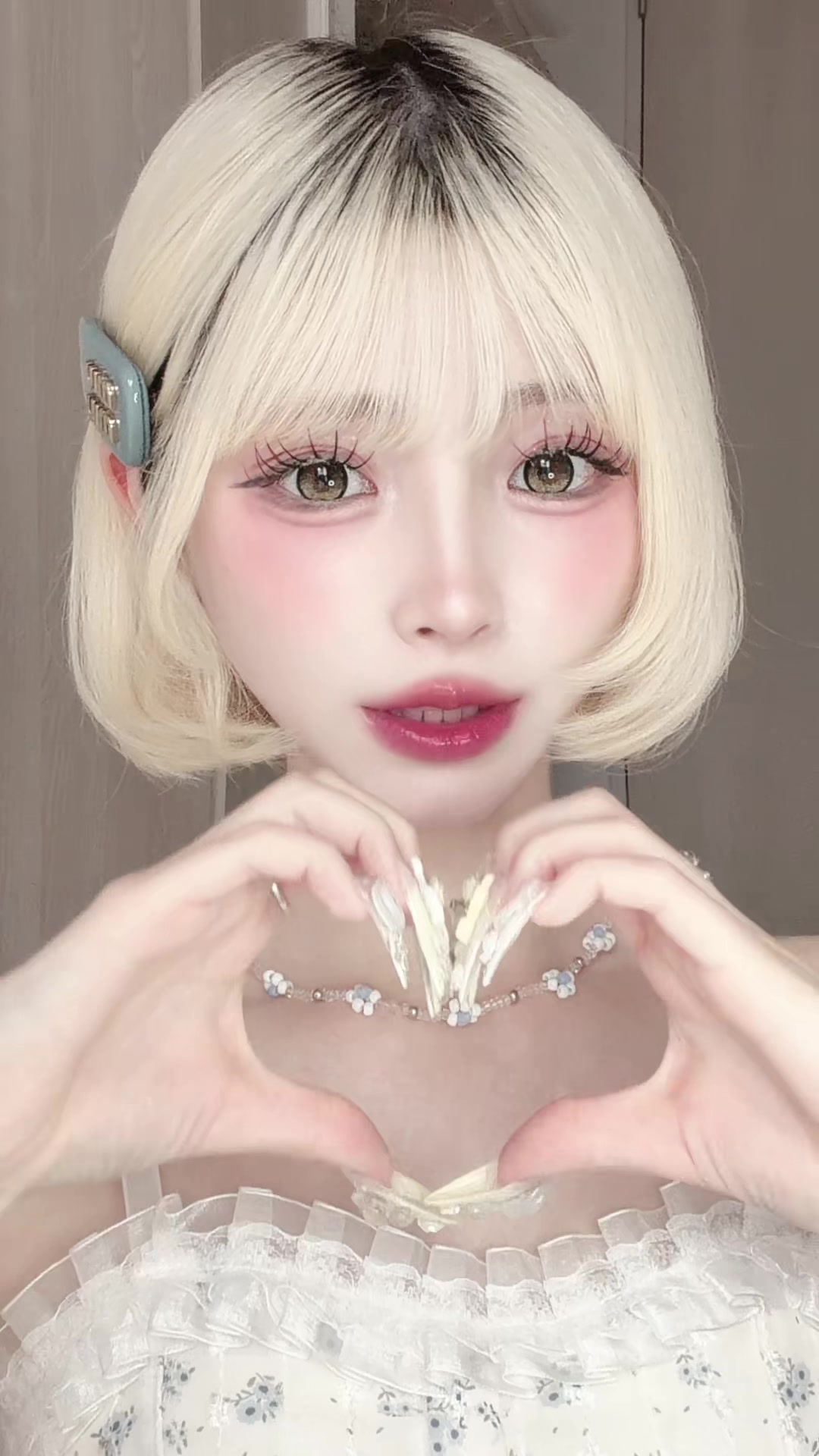 @るい