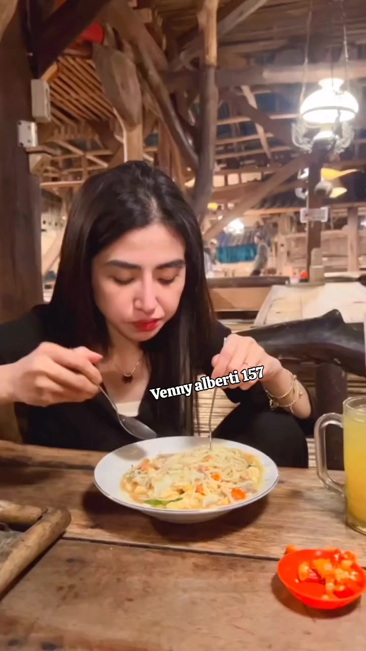 @♋️Venny Alberti 157🏧