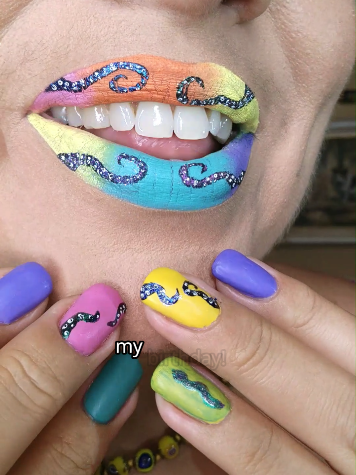 @TheMirrorBeauty lip art 💋🌈💄
