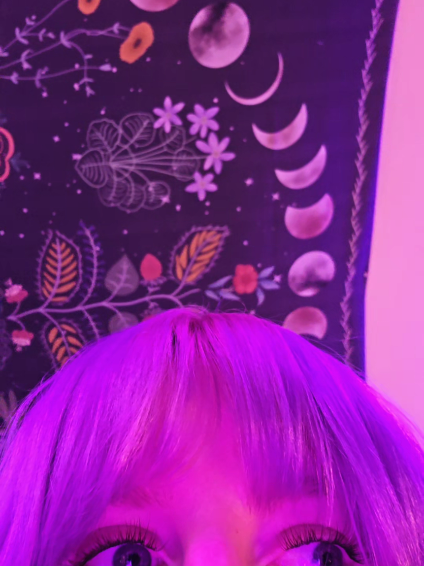 @ᴇʟʟᴇ 💀🌸