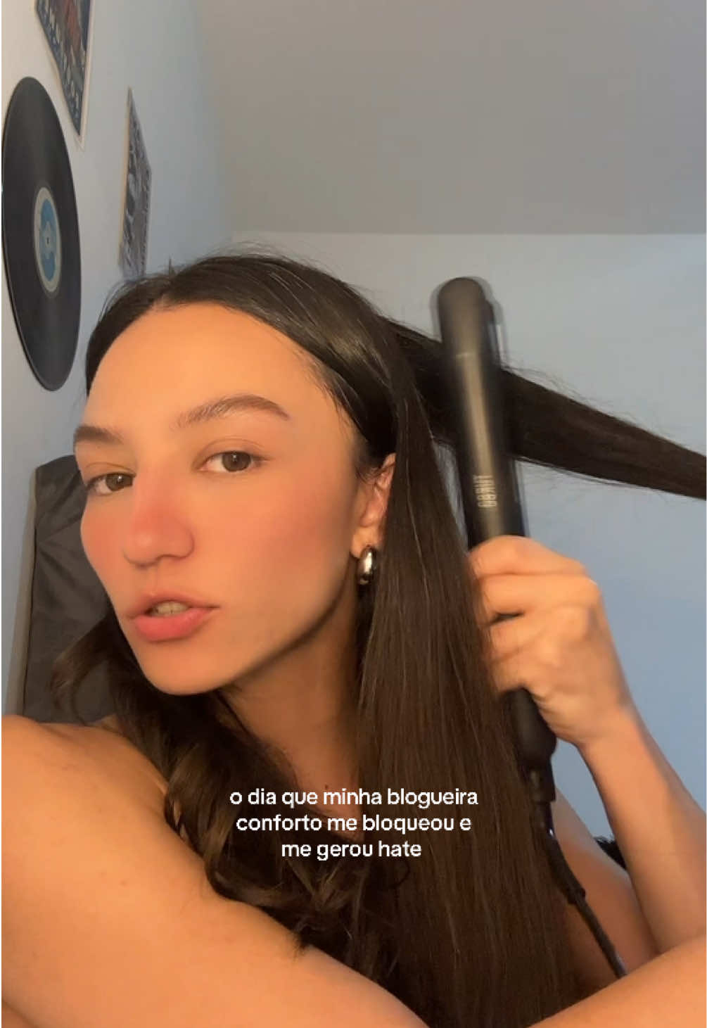 @laura