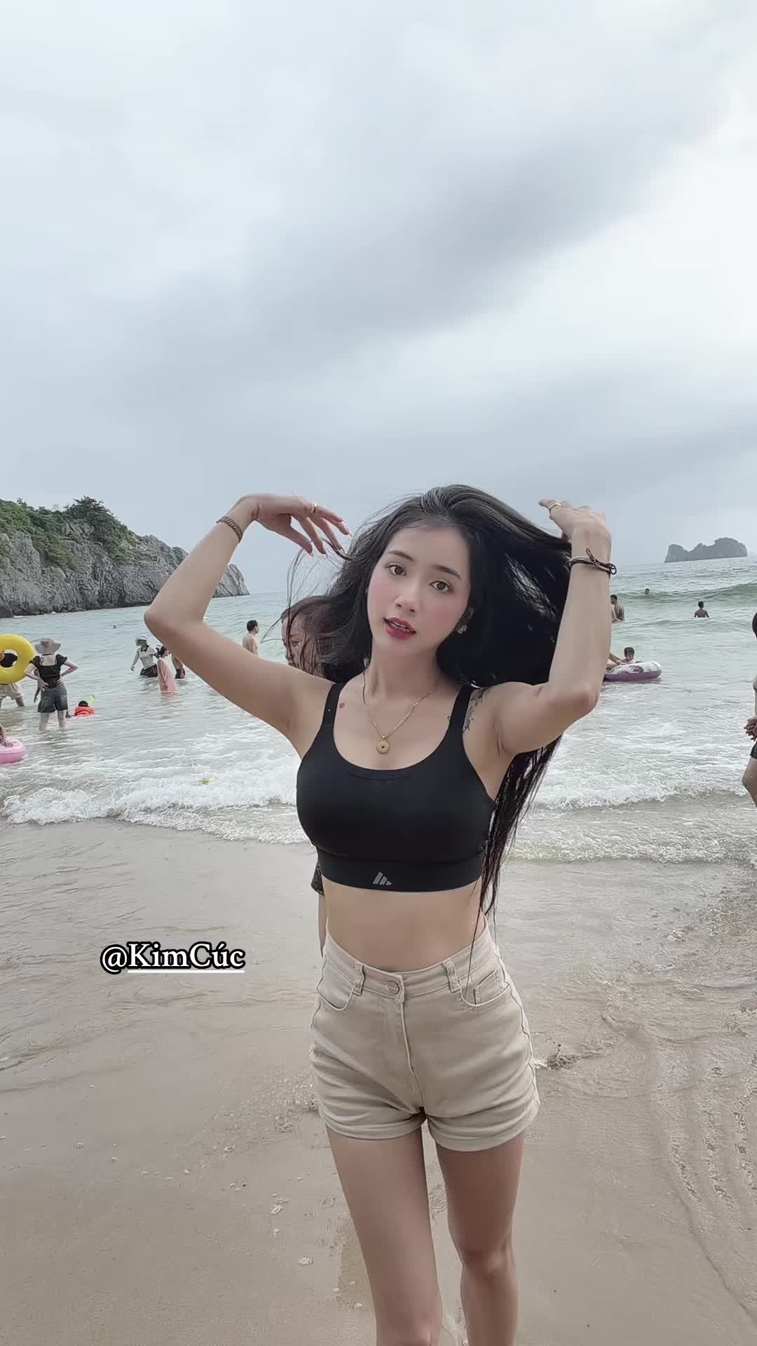 @𝑲𝒊𝒎 𝑪𝒖́𝒄 &sup1;⁹⁹⁵🪷