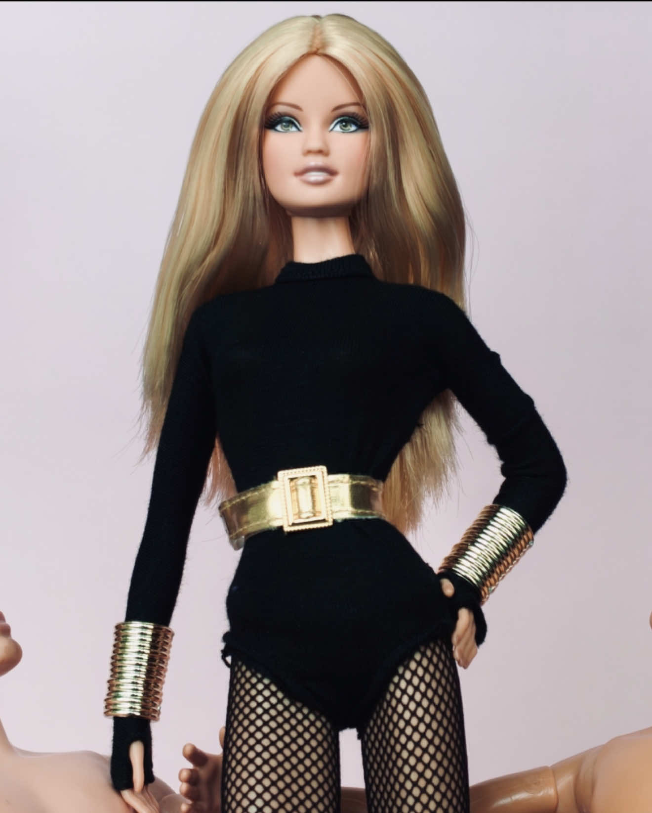 @Vin ꕤ Doll Addiction 📸