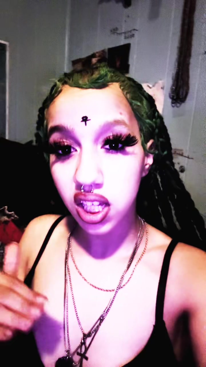 @🧿