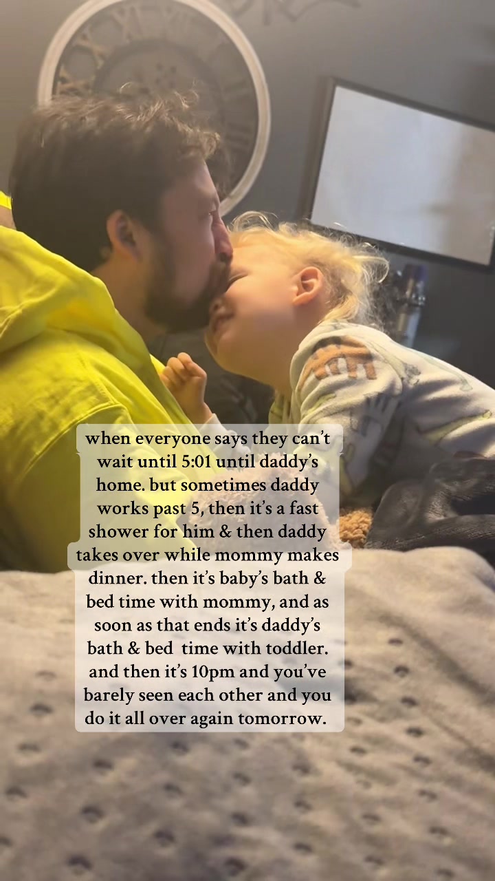 @momfindswithab