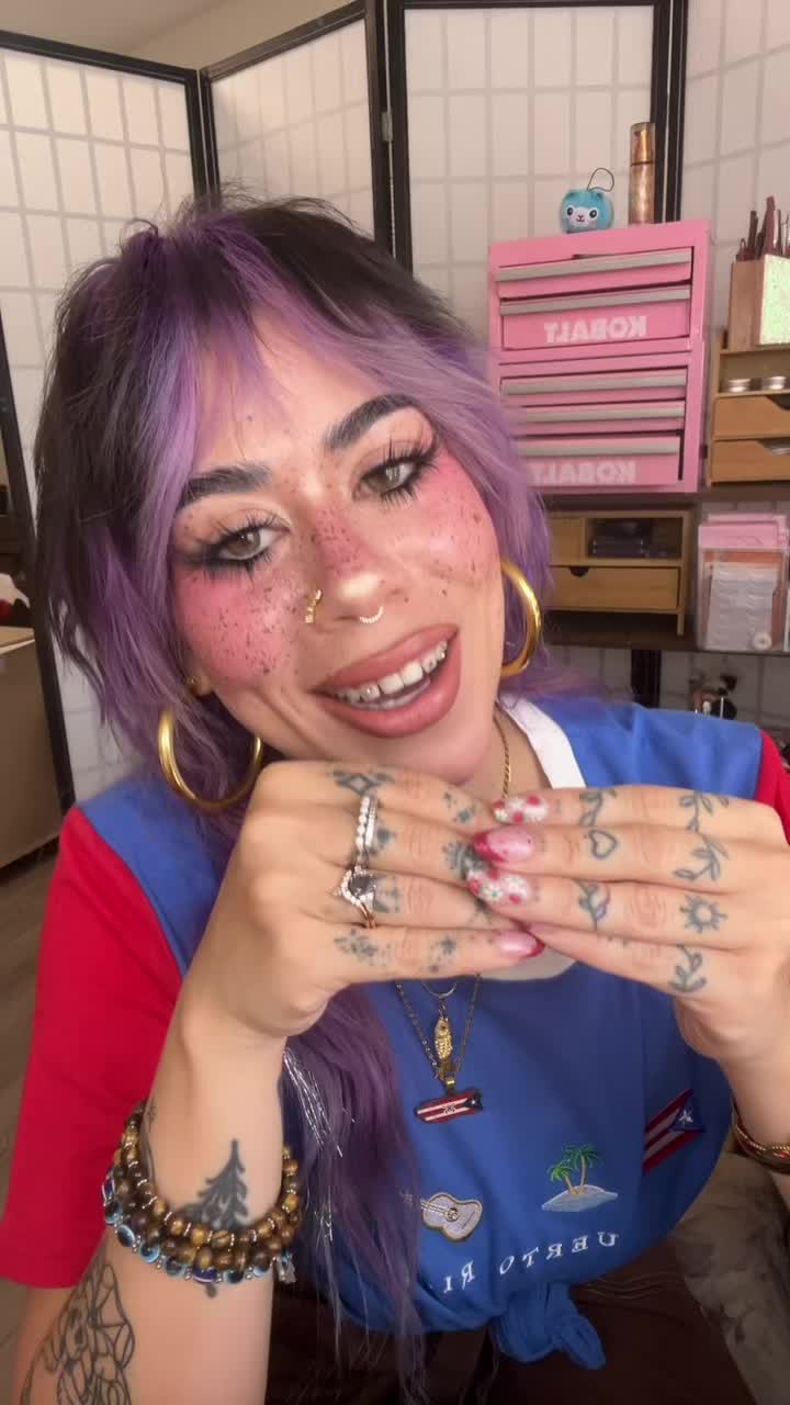 @Tati ✨ Makeup/Dressup