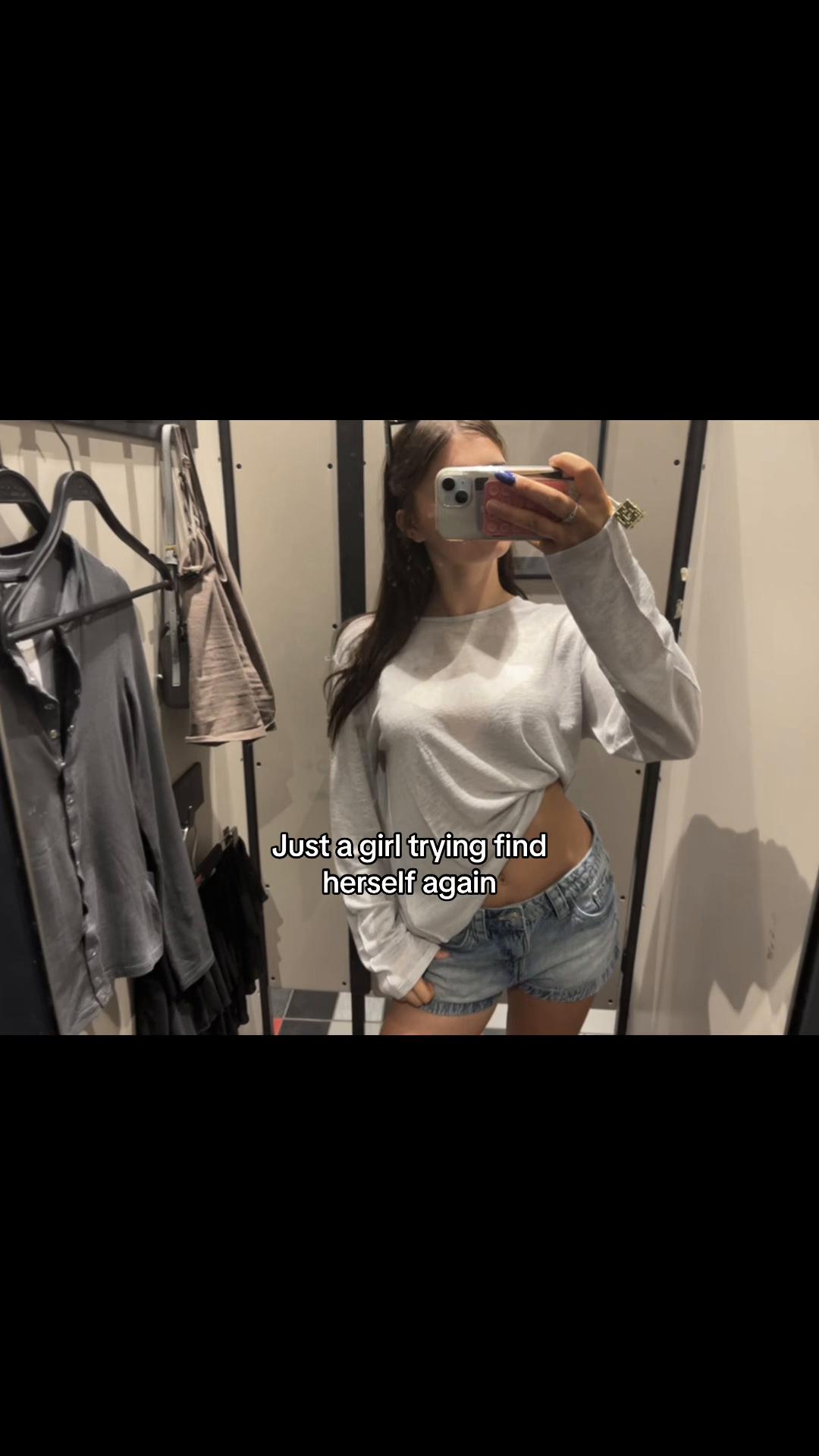 @???