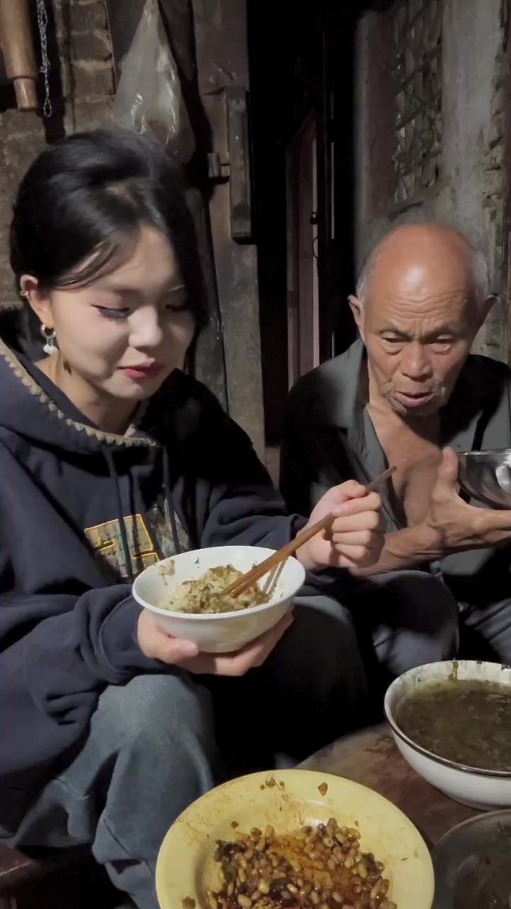 @Yueyue buồn ngủ qu&aacute;