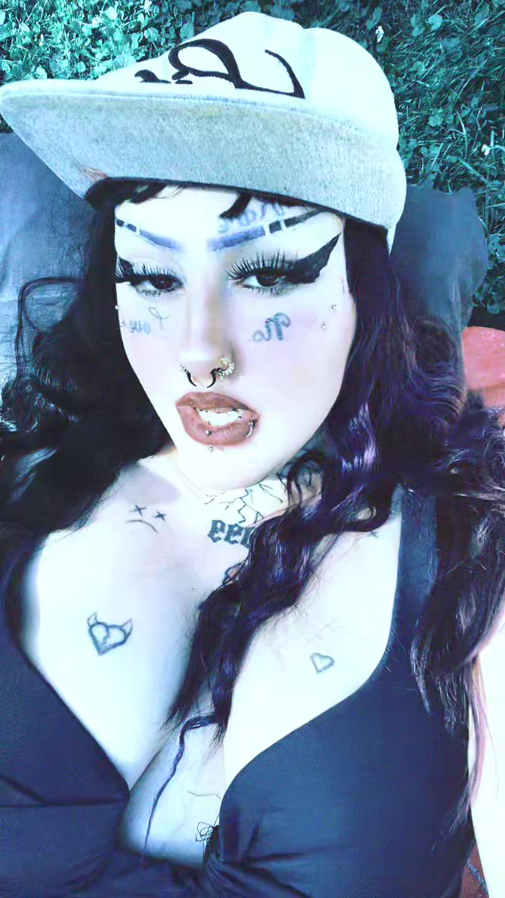@𖤐𝓢𝓮𝓵𝓮𝓷𝓪𖤐༒ 999 ༒