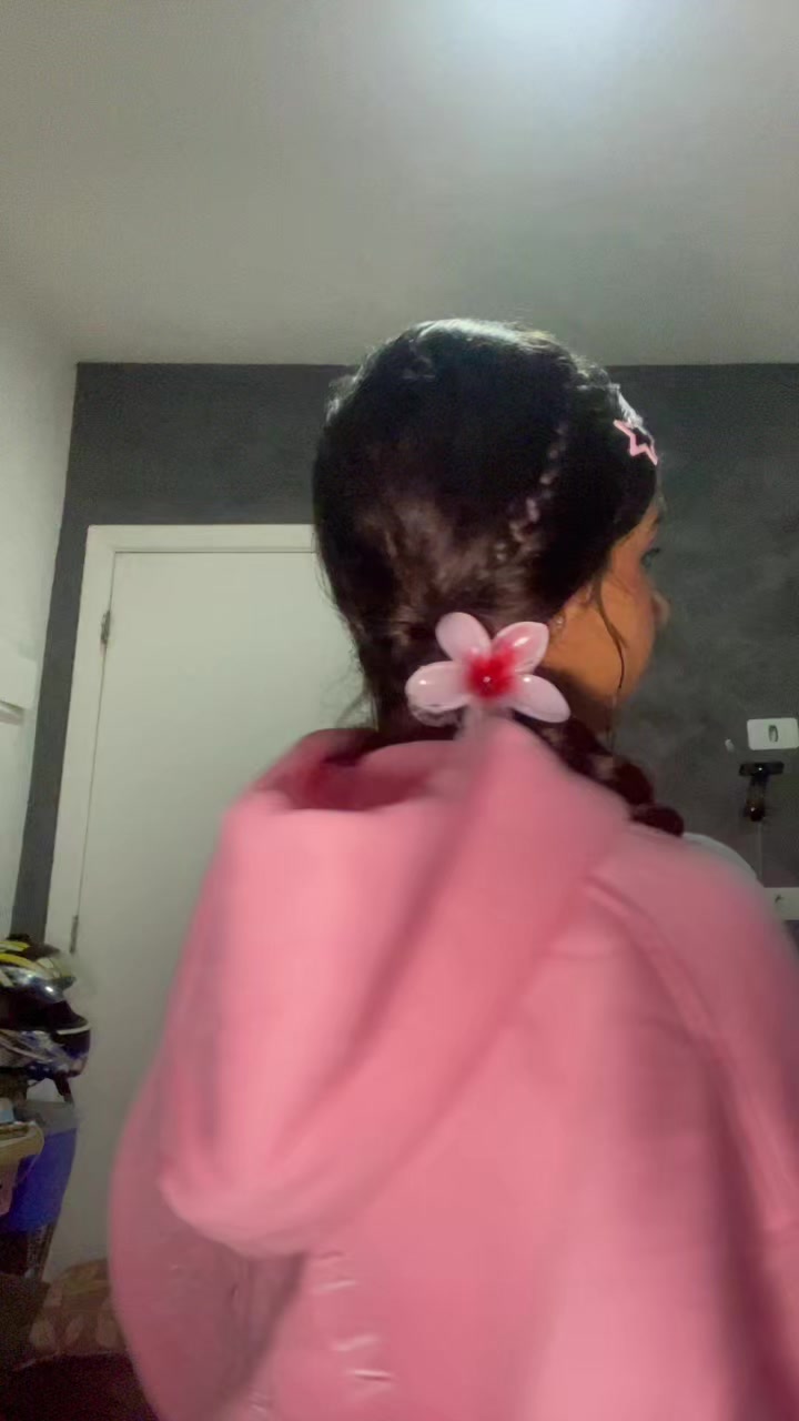 @larafamiliamadrona