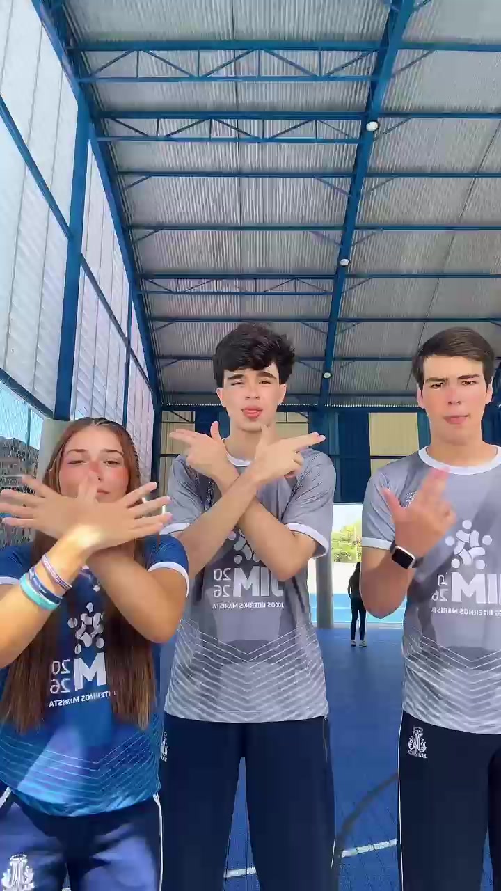 @closemyeyesandfallintoyou