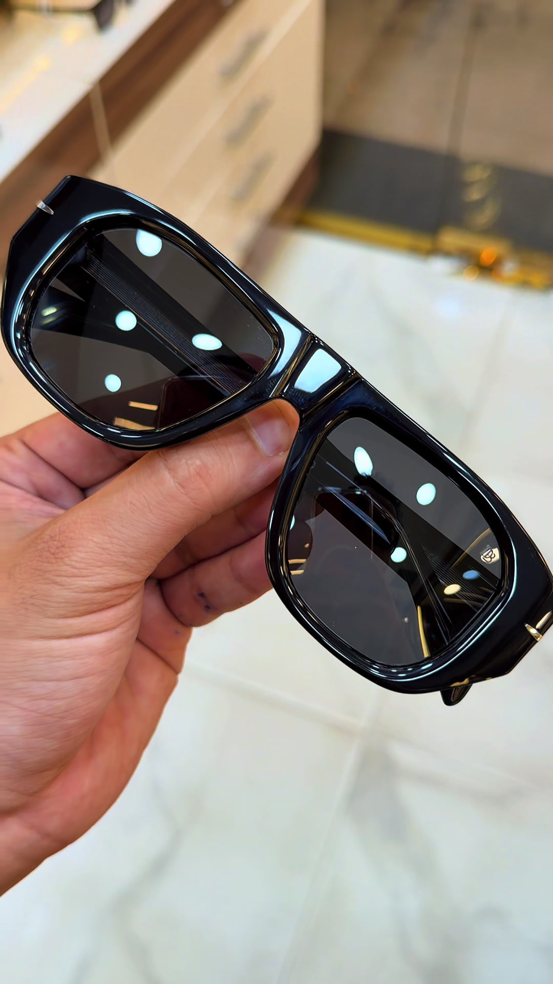 @Elomda Optics/العمدة للنظارات
