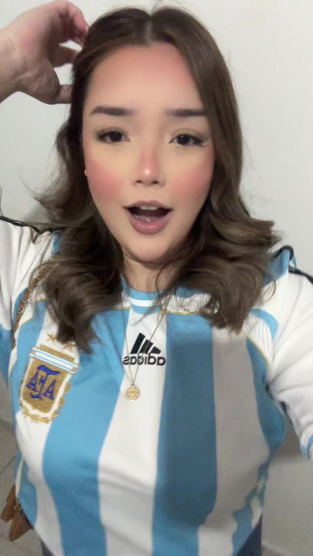 @Lara