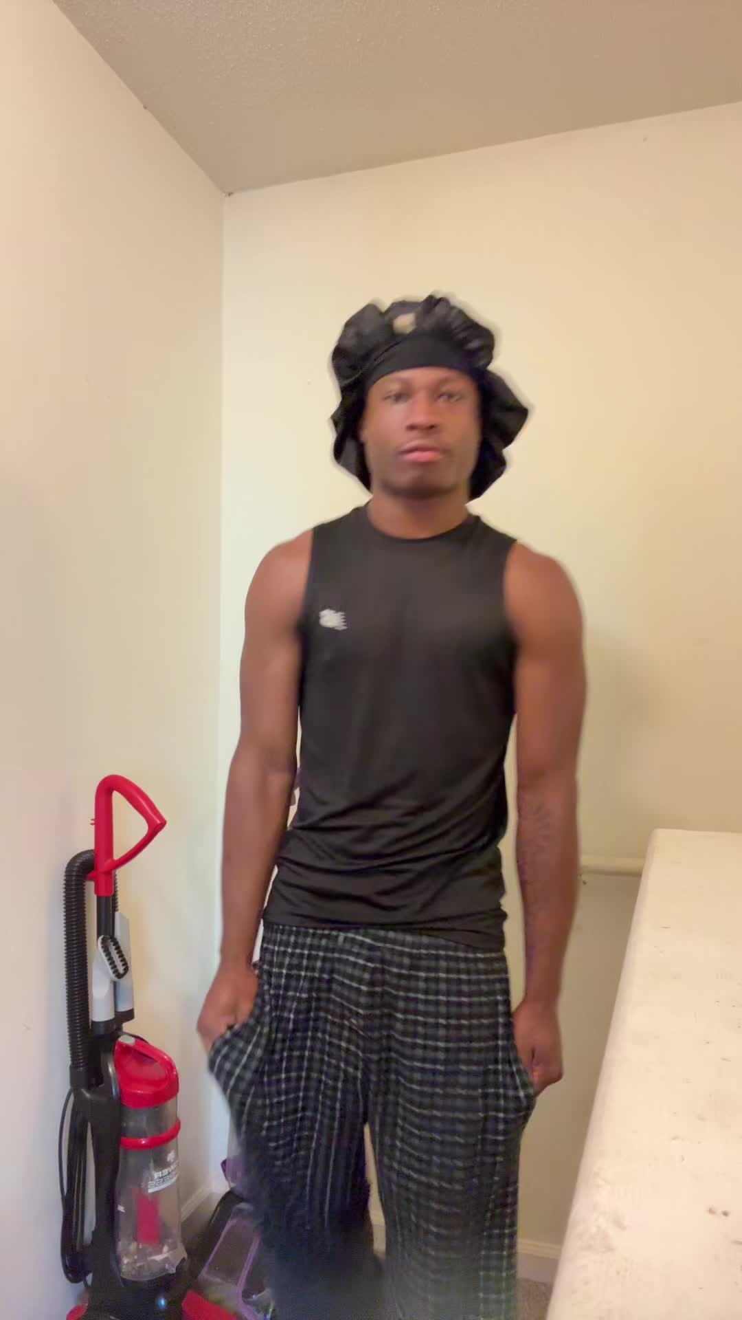 @yourneighborhood_randome