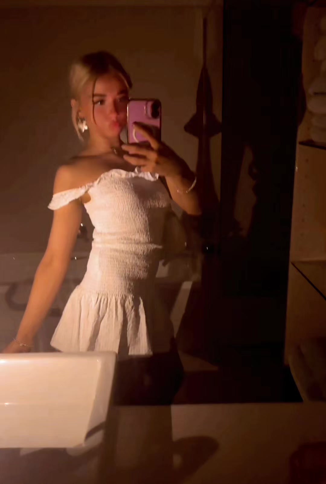 @tiktoksfinestgirls26no2