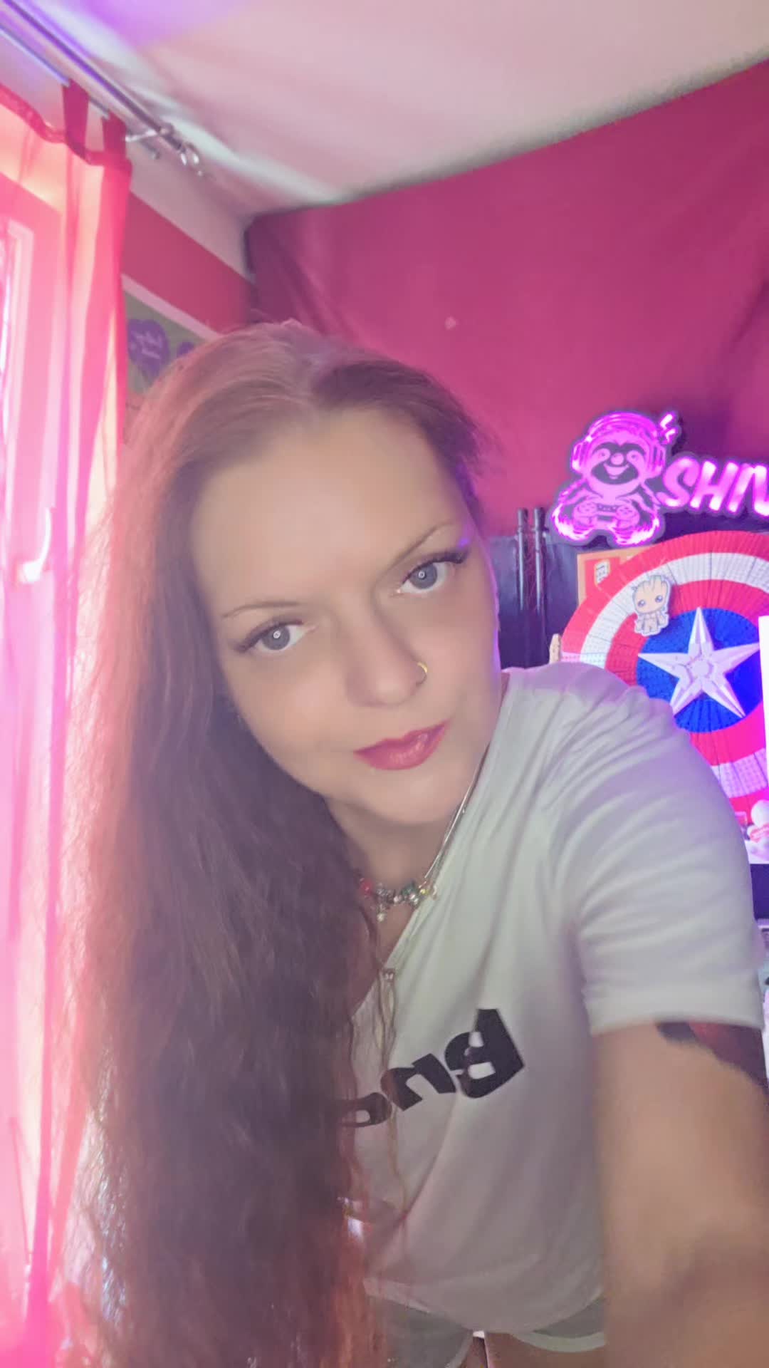 @Shiva_Faultier_Queen 🦥👑