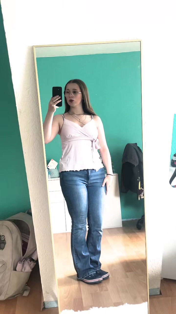 @✮