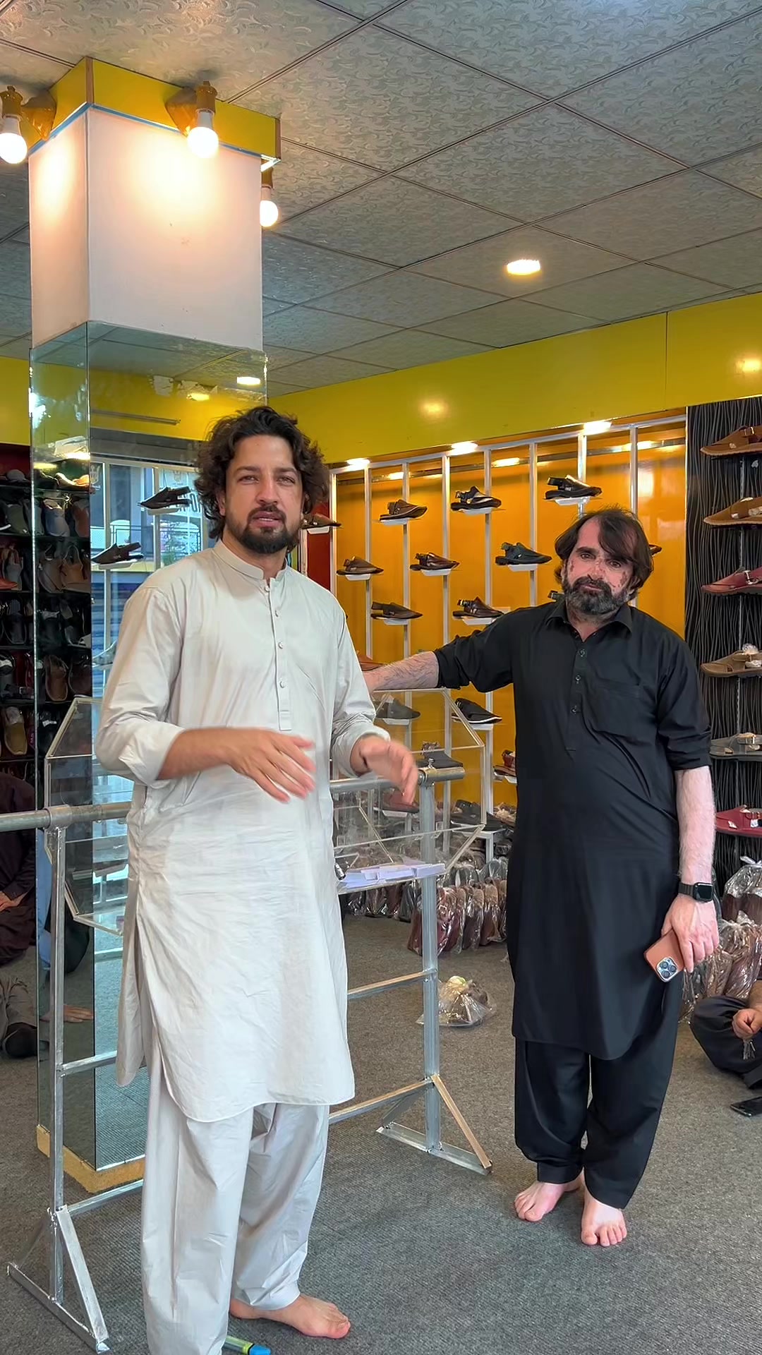 @Nomi Khan