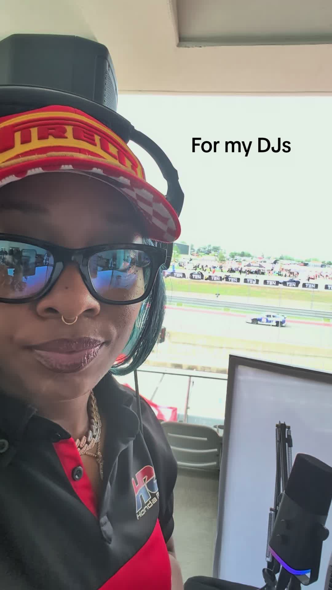 @Ash10 the DeeJay