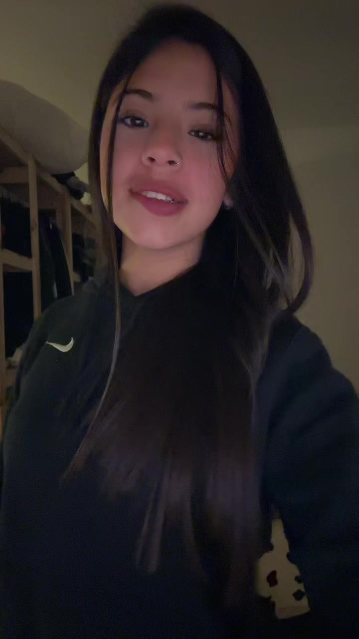 @briflores__