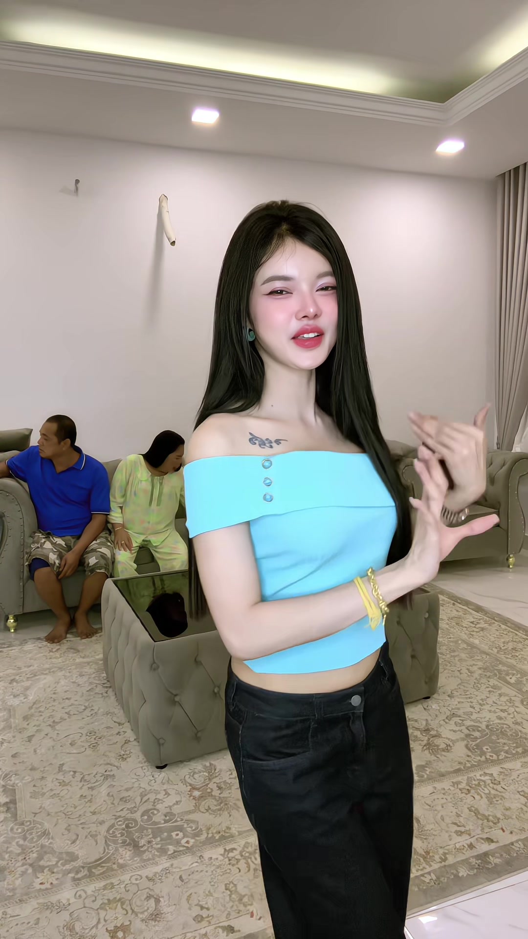@សុខ លីន