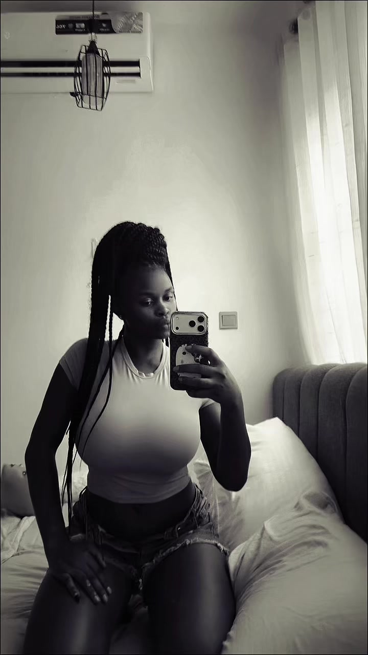 @Amara🦋💕