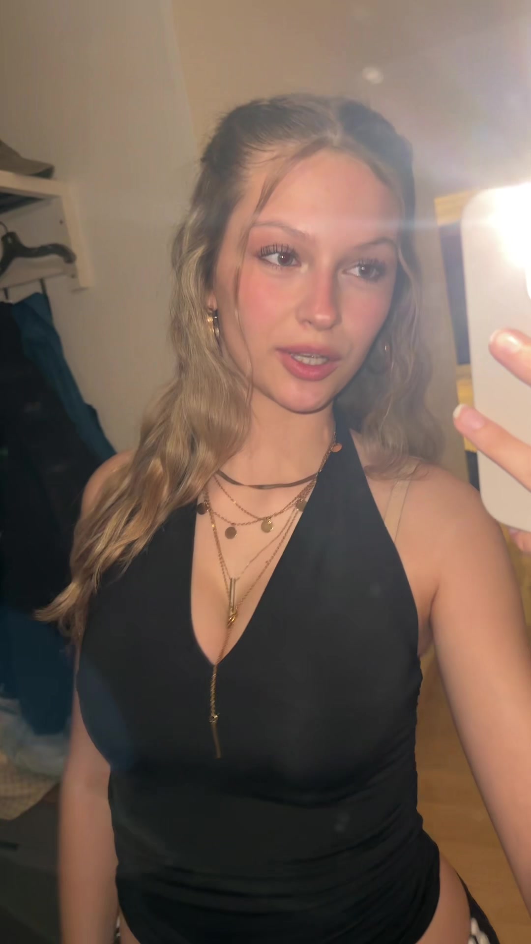 @elliii