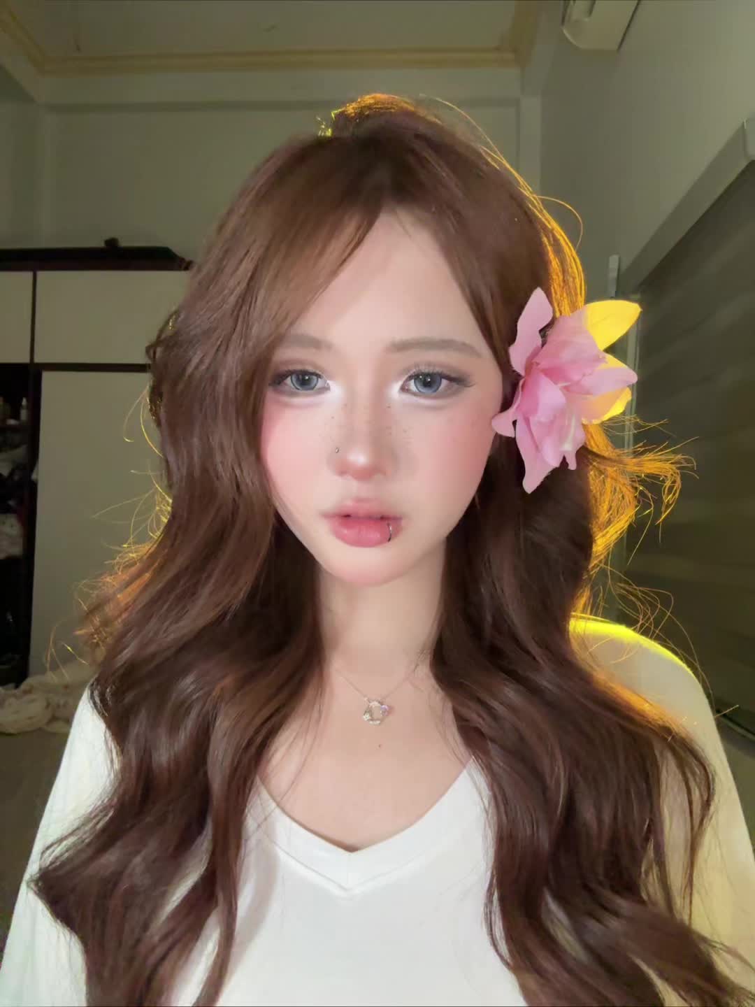 @Thảo vân lên xe anh!