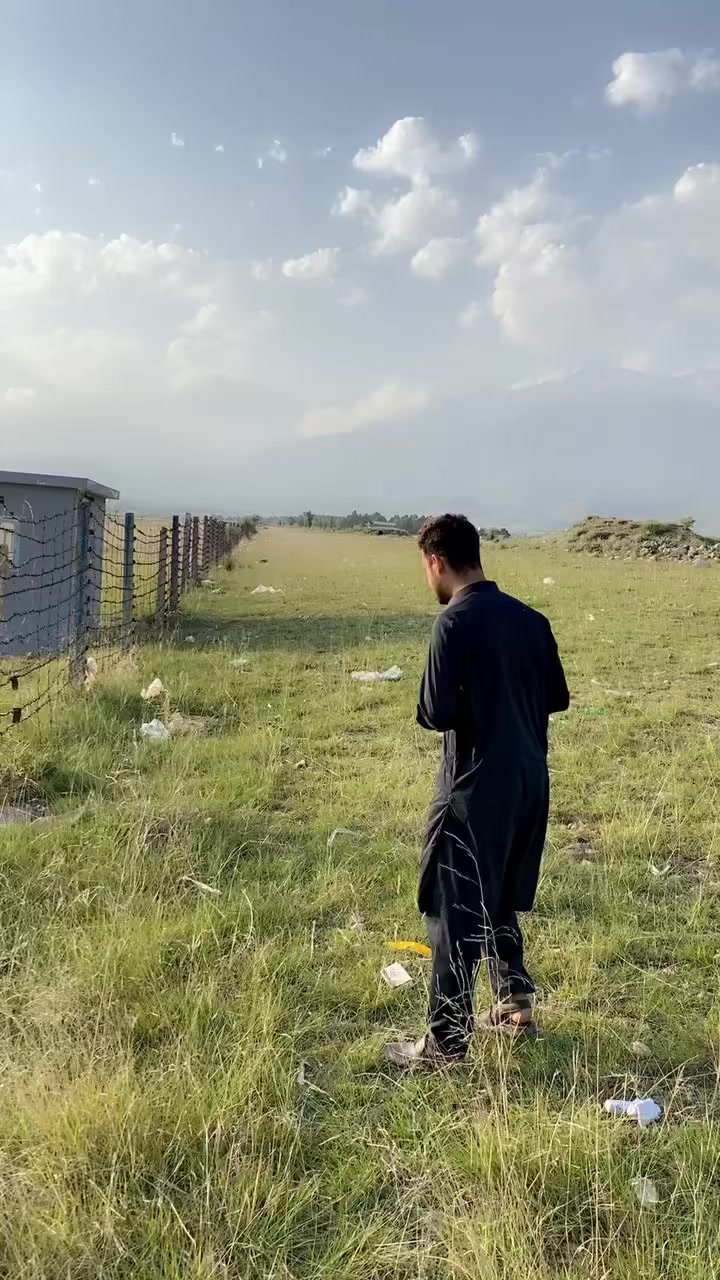 @CHARLIE💔🚬