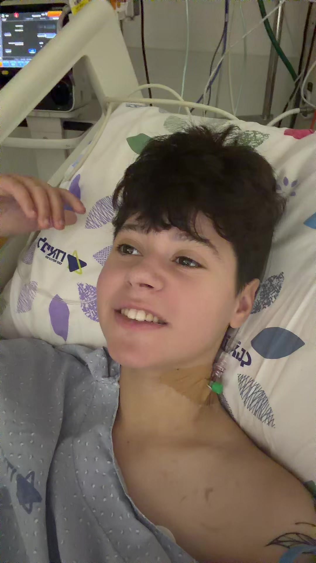 @Niv_💜💚