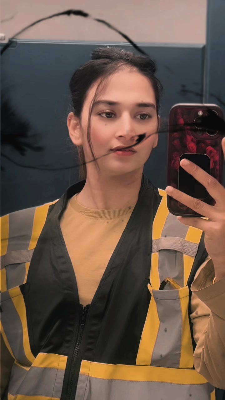 @Officialjeeti