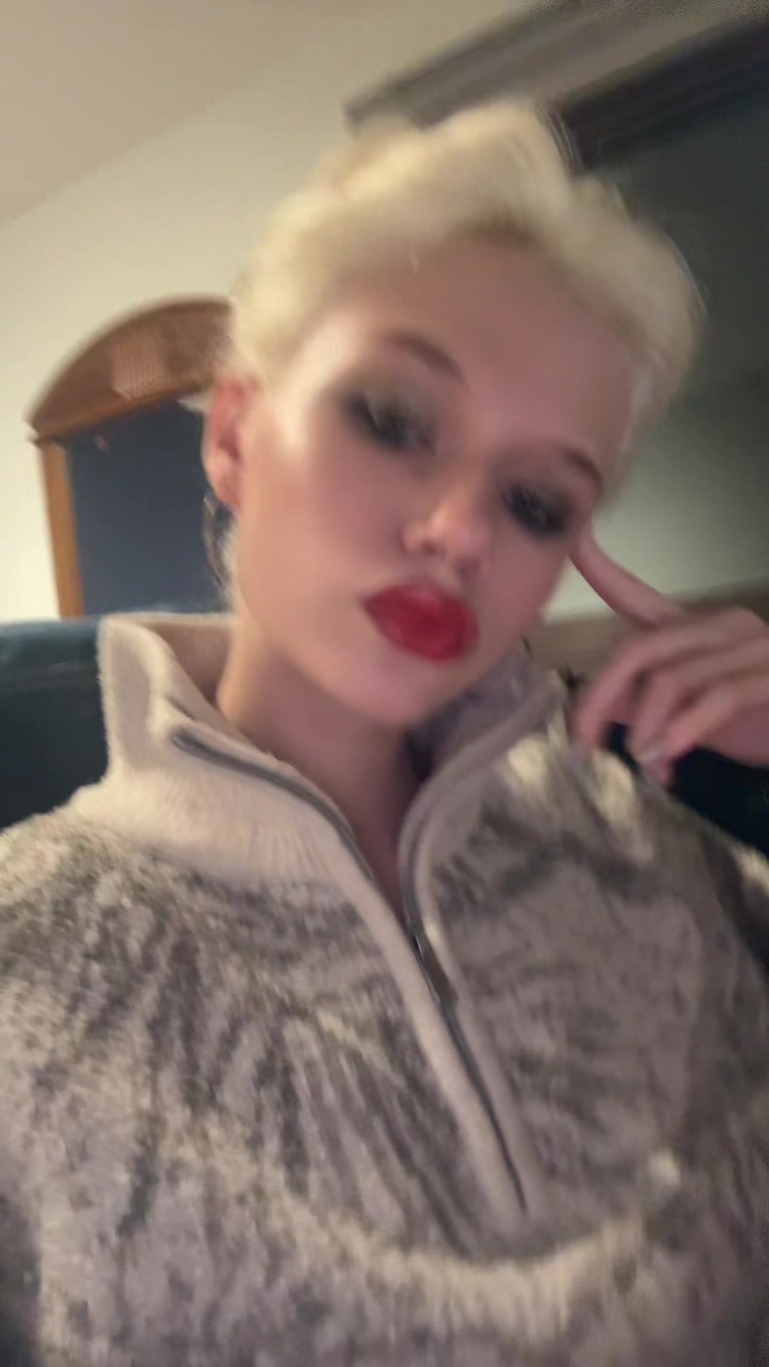 @model Tracy