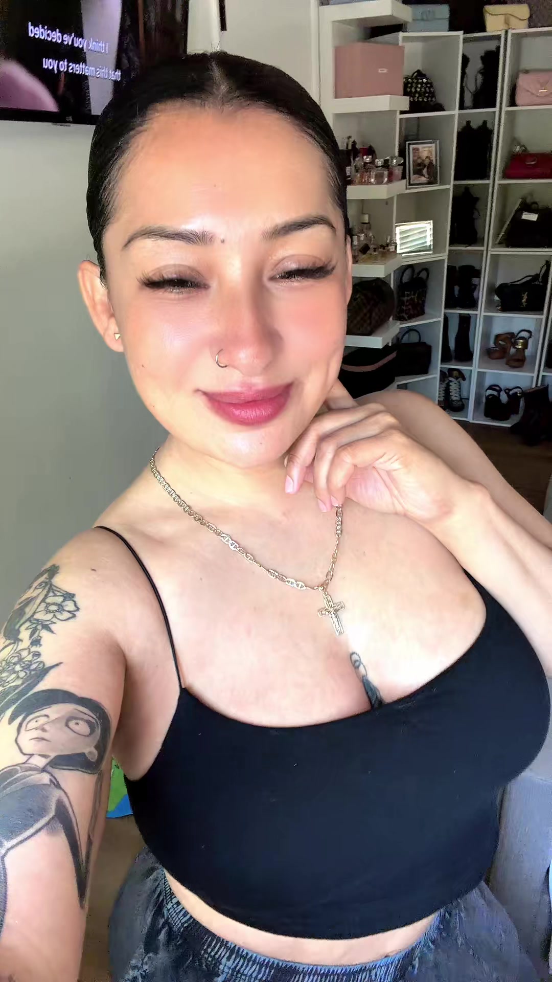 @Sandra 🖤🖤🖤