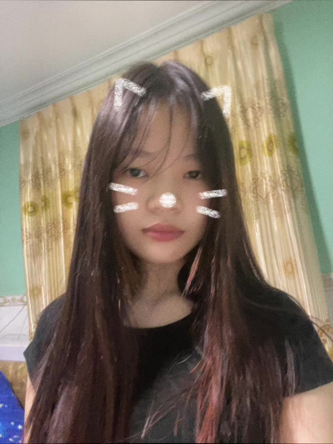 @អេងក្មេងបីសាច