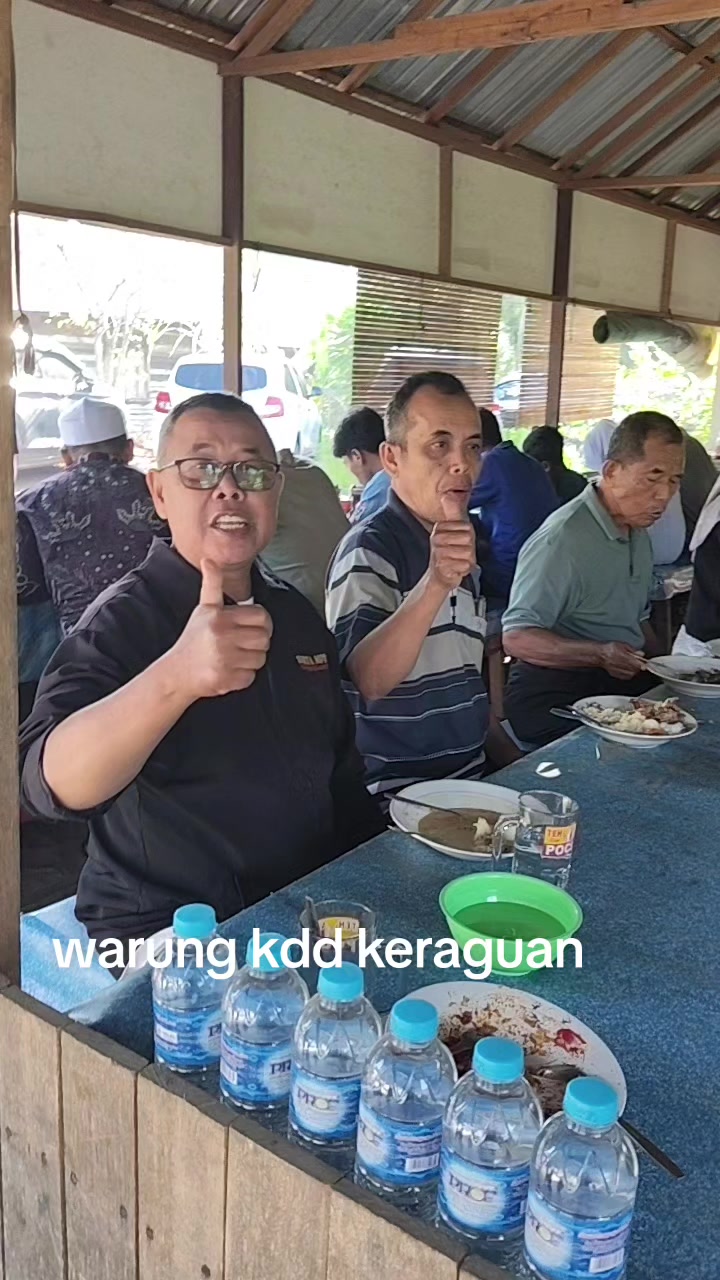 @warung katupat acil ella