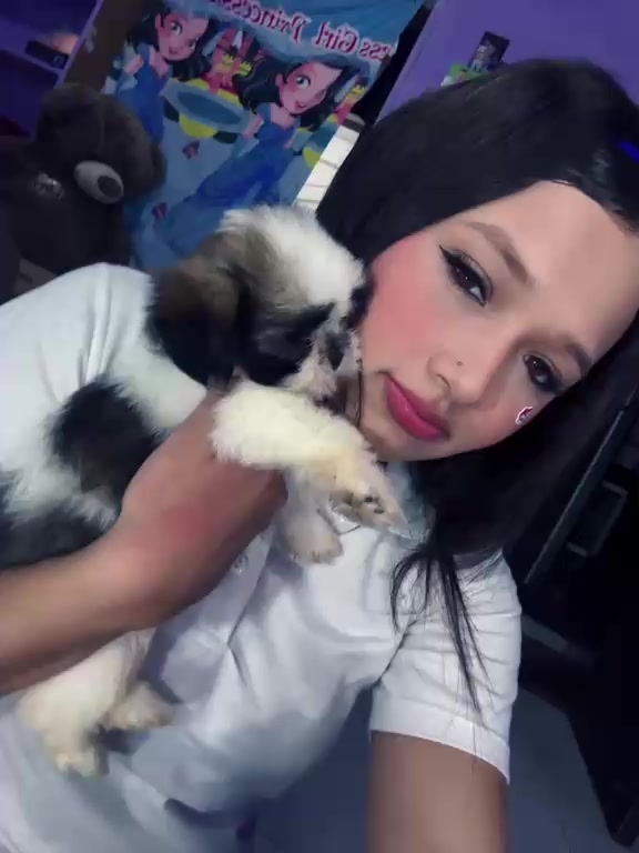 @Alejita25
