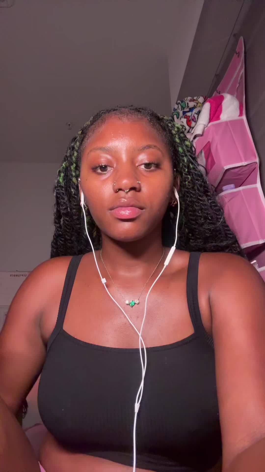 @WAVY 💚.