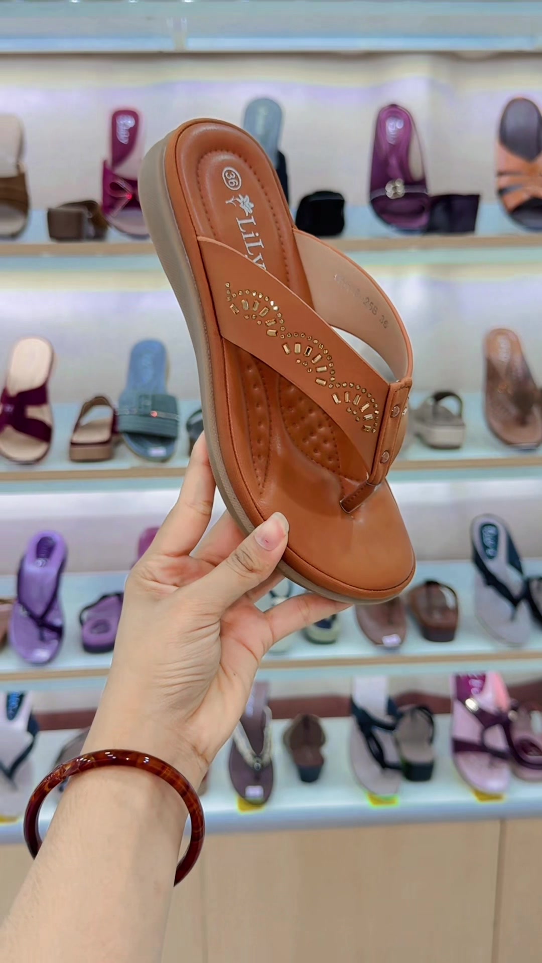 @Cherry Shoe Store