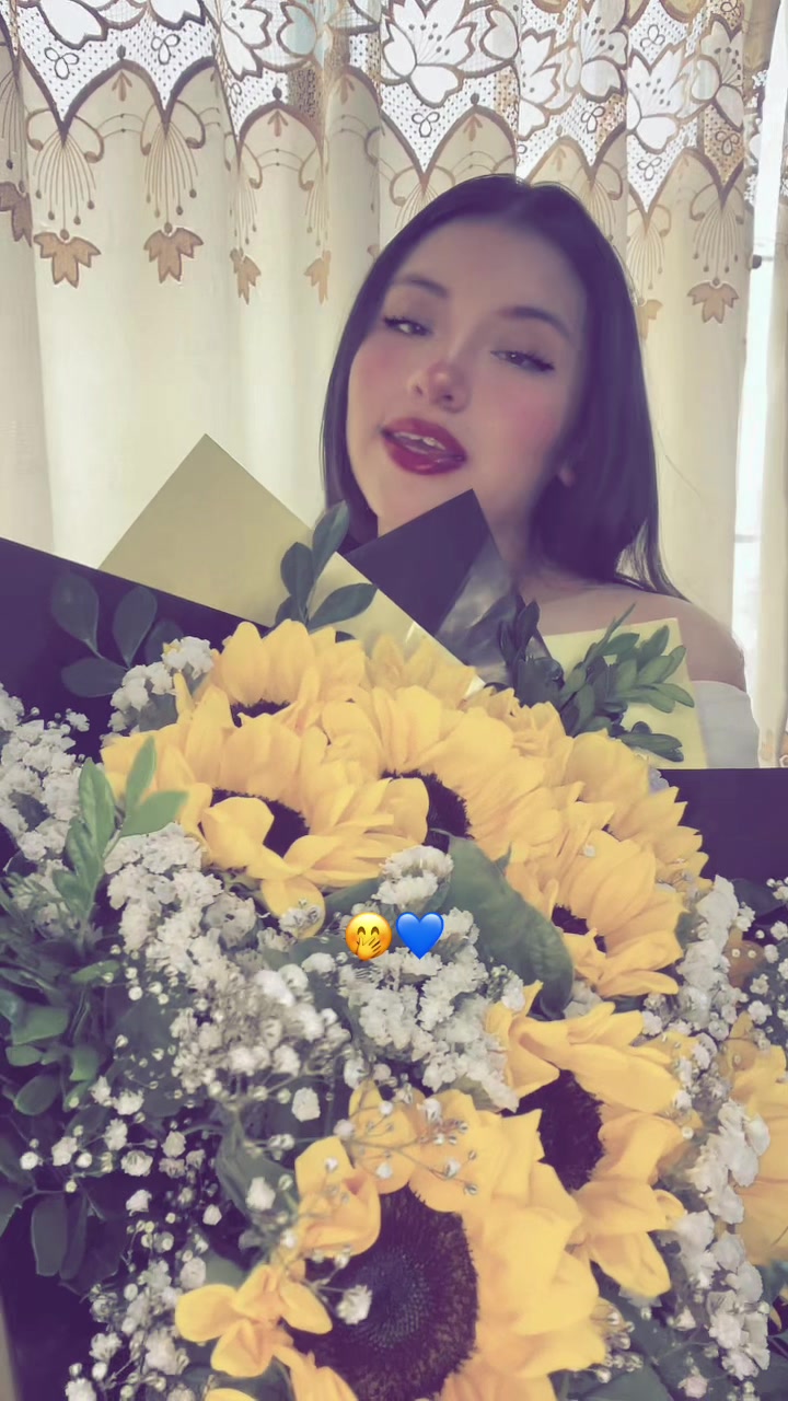 @𝑴𝒂𝒓𝒚 𝒄𝒓𝒖𝒛🦋