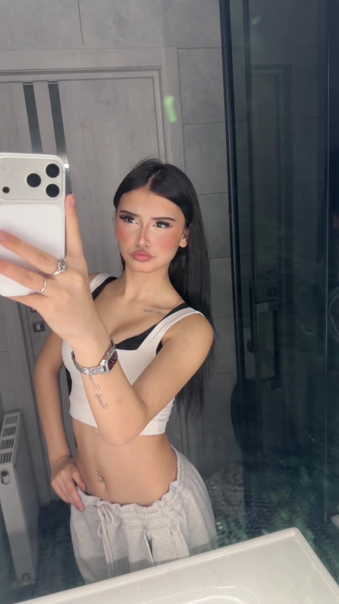 @тгк:kim#kelly