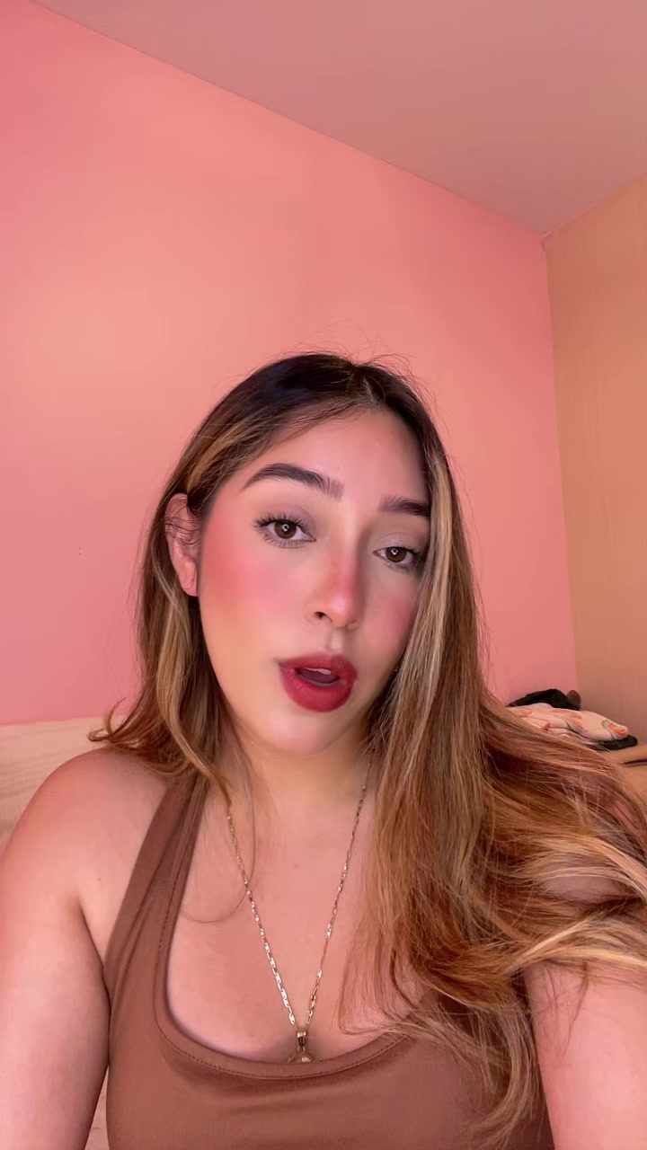 @Jehnni🌻
