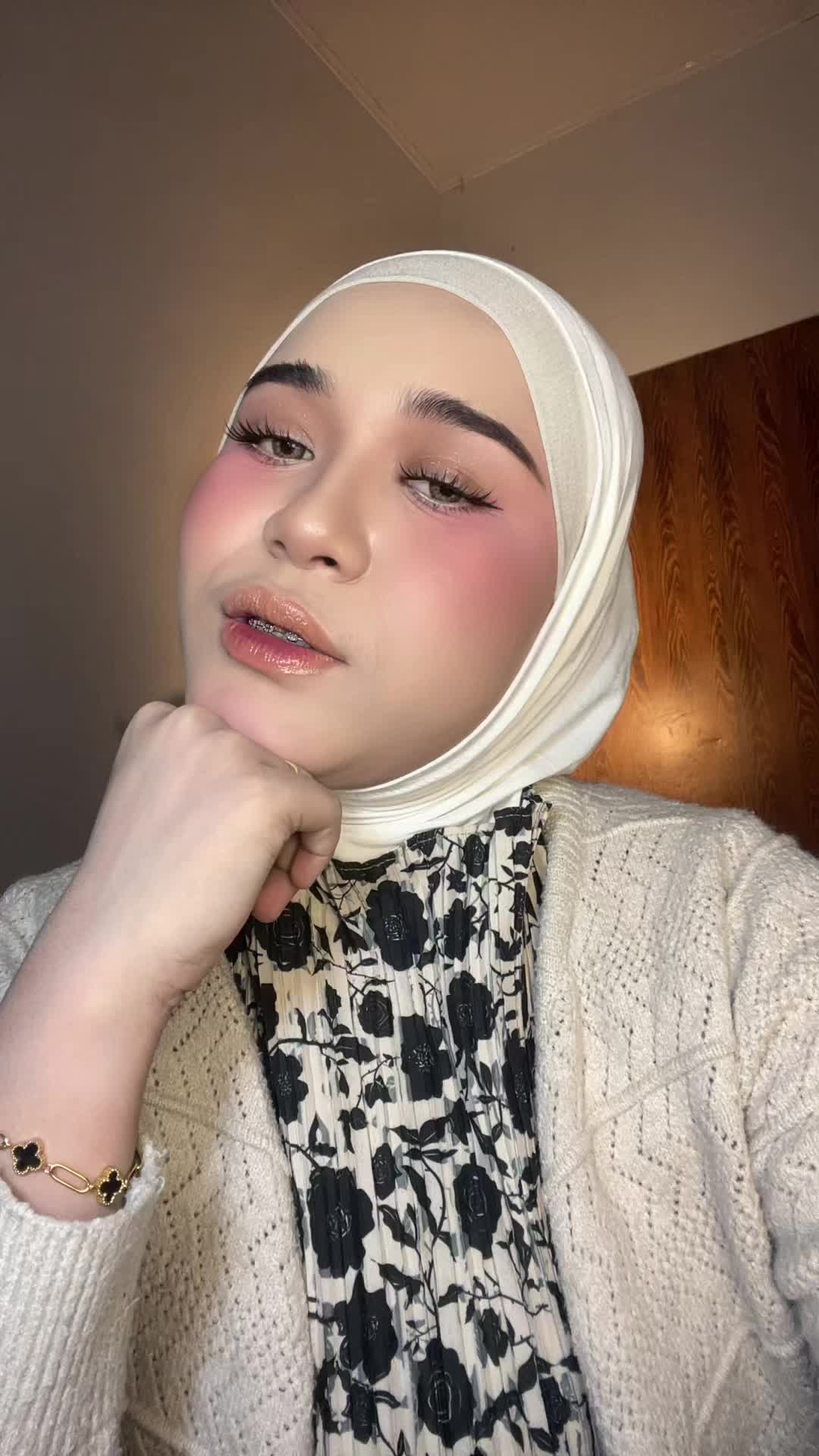 @Faniii˚✿˖°