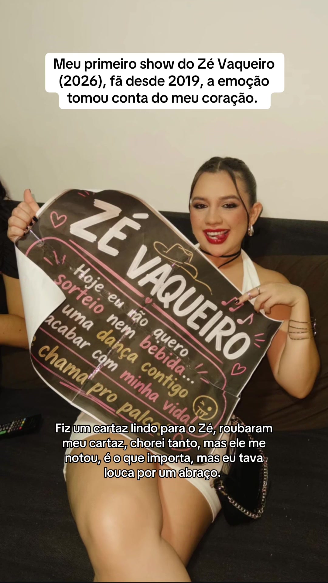 @L&iacute;via Souza