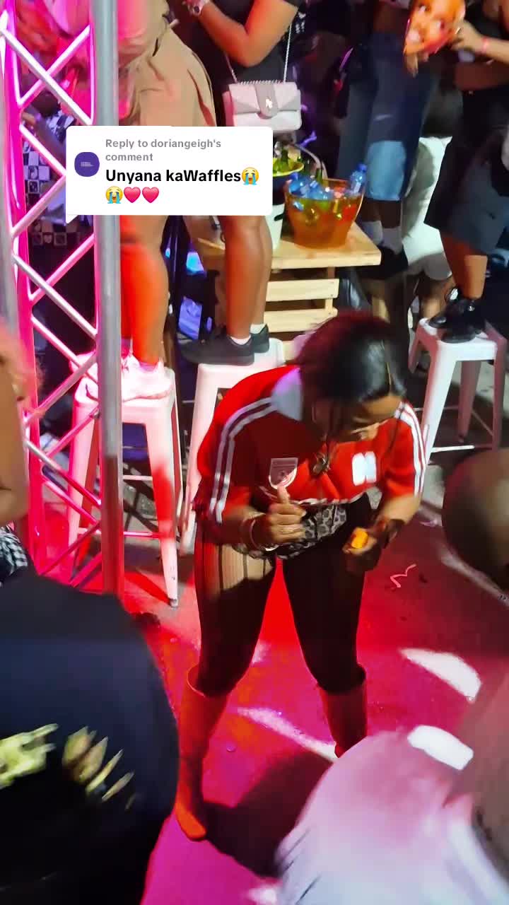 @👑