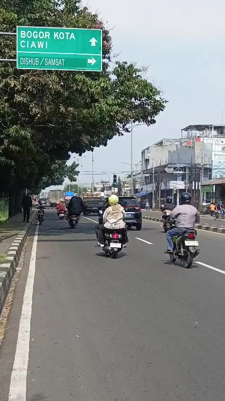 @Dari kontak anda