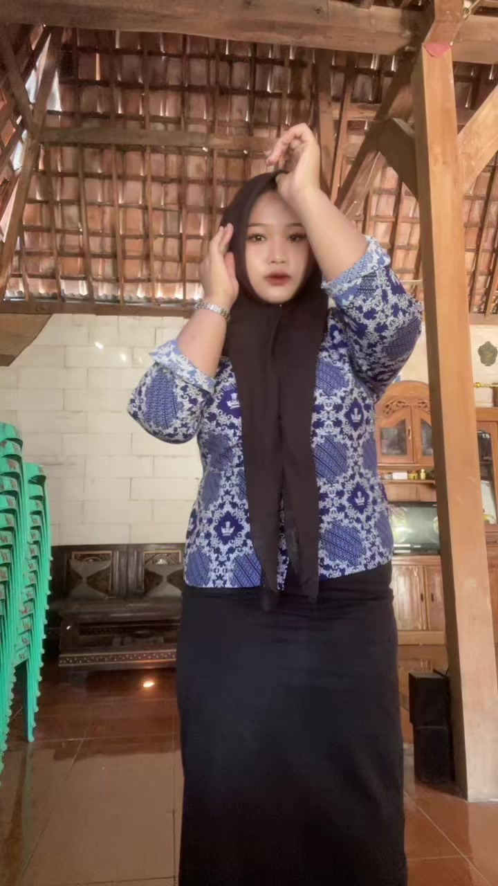 @yaa.vallen