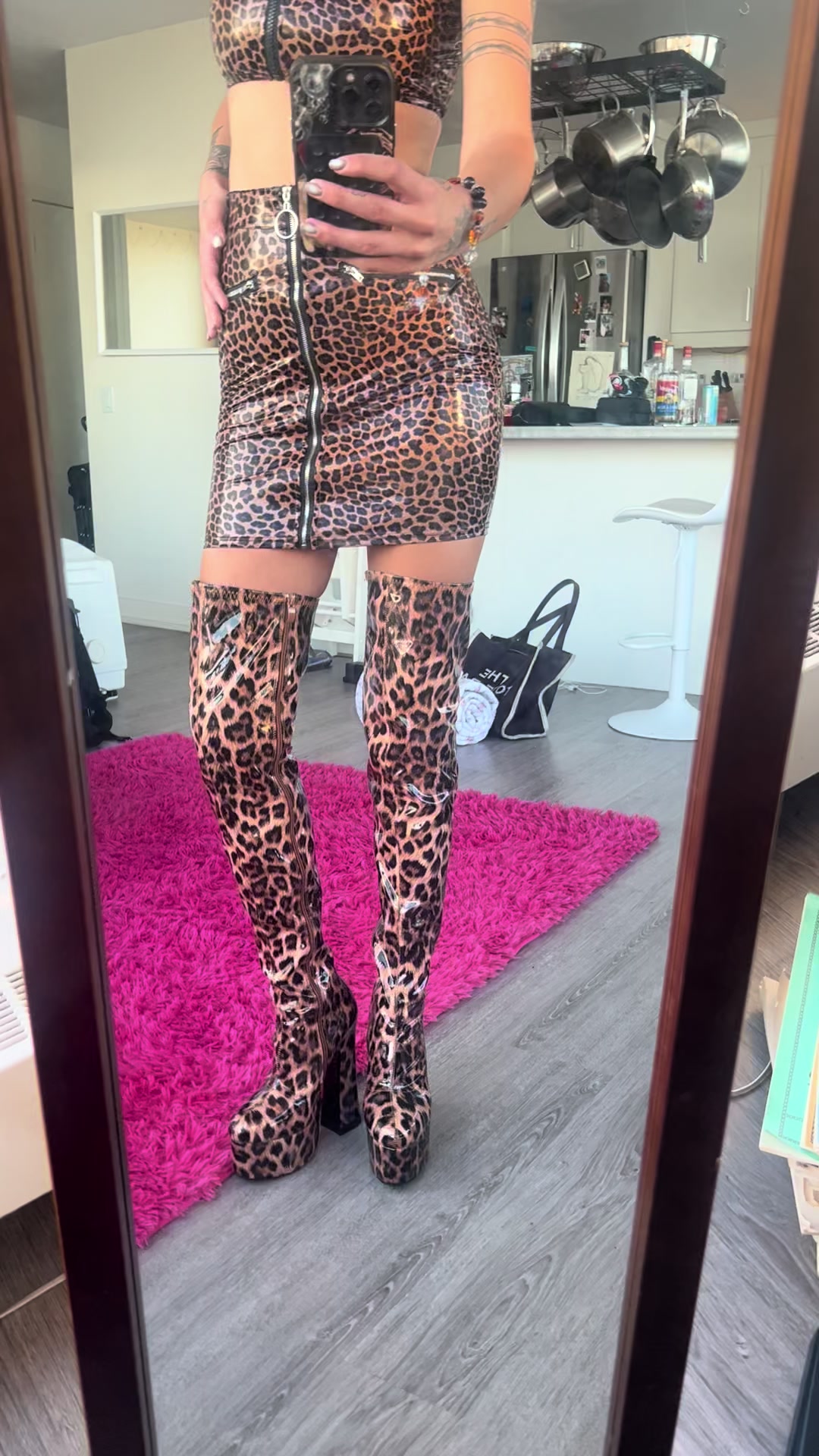 @saint_decadence